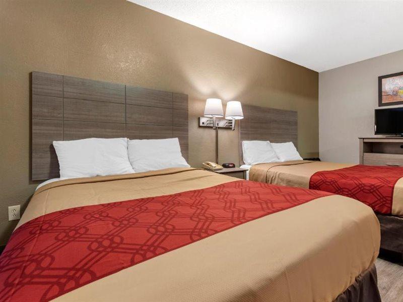 Econo Lodge Dewitt I-90 מראה חיצוני תמונה