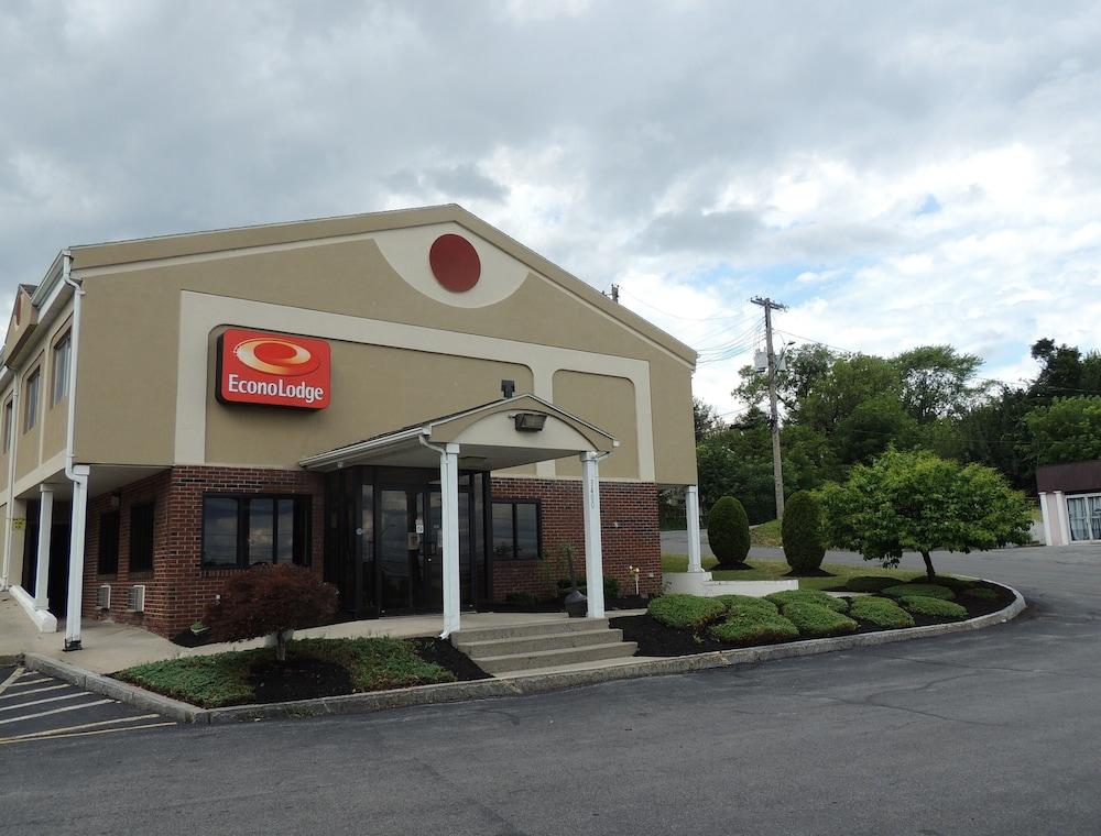 Econo Lodge Dewitt I-90 מראה חיצוני תמונה
